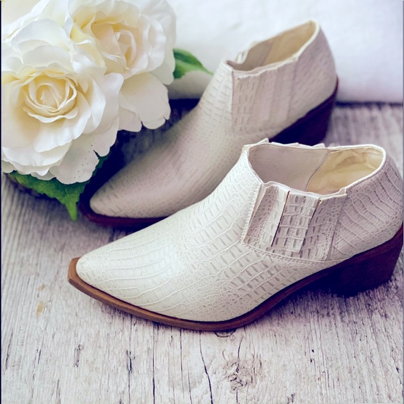 Booties! - Picture 3 of 3